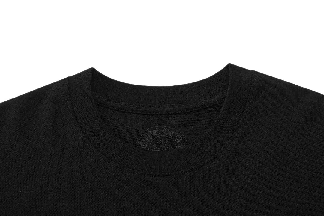 P150 Chrome Hearts 2026 early spring new style, chest pocket, front and back printed logo, same style for men and women, short-sleeved T-shirt ·Customized 300g 100% double yarn pure cotton fabric ·Dyeing 32 counts double thread ·Collar label, hangtag, main mark and three labels complete Color: Black Size: XS S M L